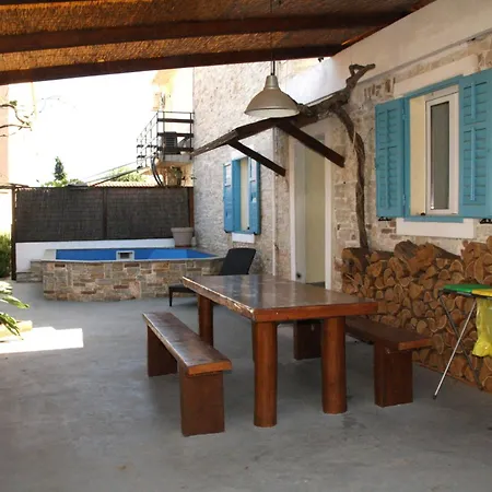 Weisse Feder Appartement Peroj